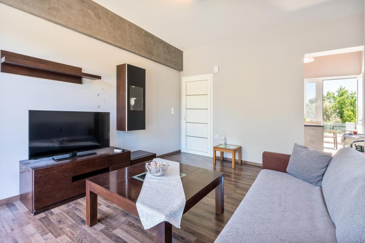 Aristos Garden Apartments Kalithies Ngoại thất bức ảnh